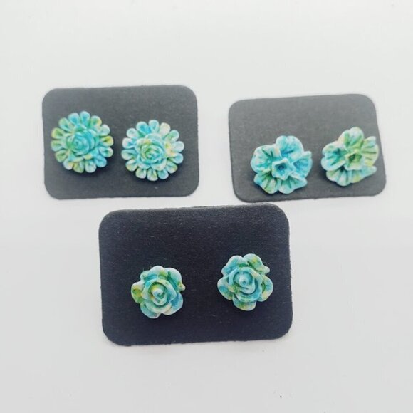 3 pairs of flower  earrings - Picture 1 of 4